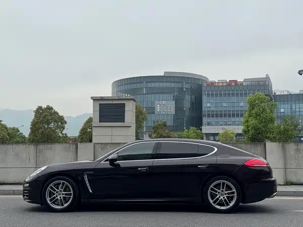 Porsche Panamera 2014
