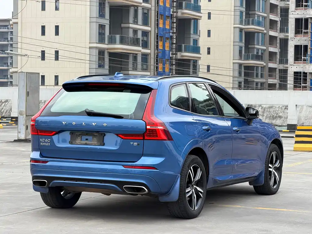Volvo XC60 2020 — фото 5