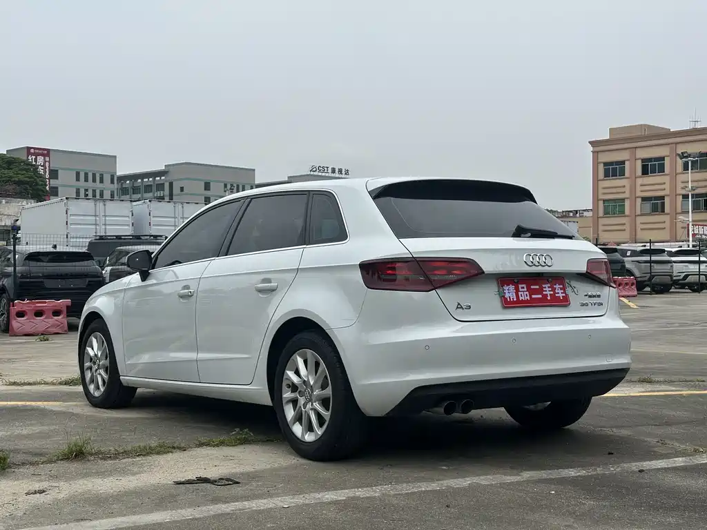 Audi A3 2017 — фото 12