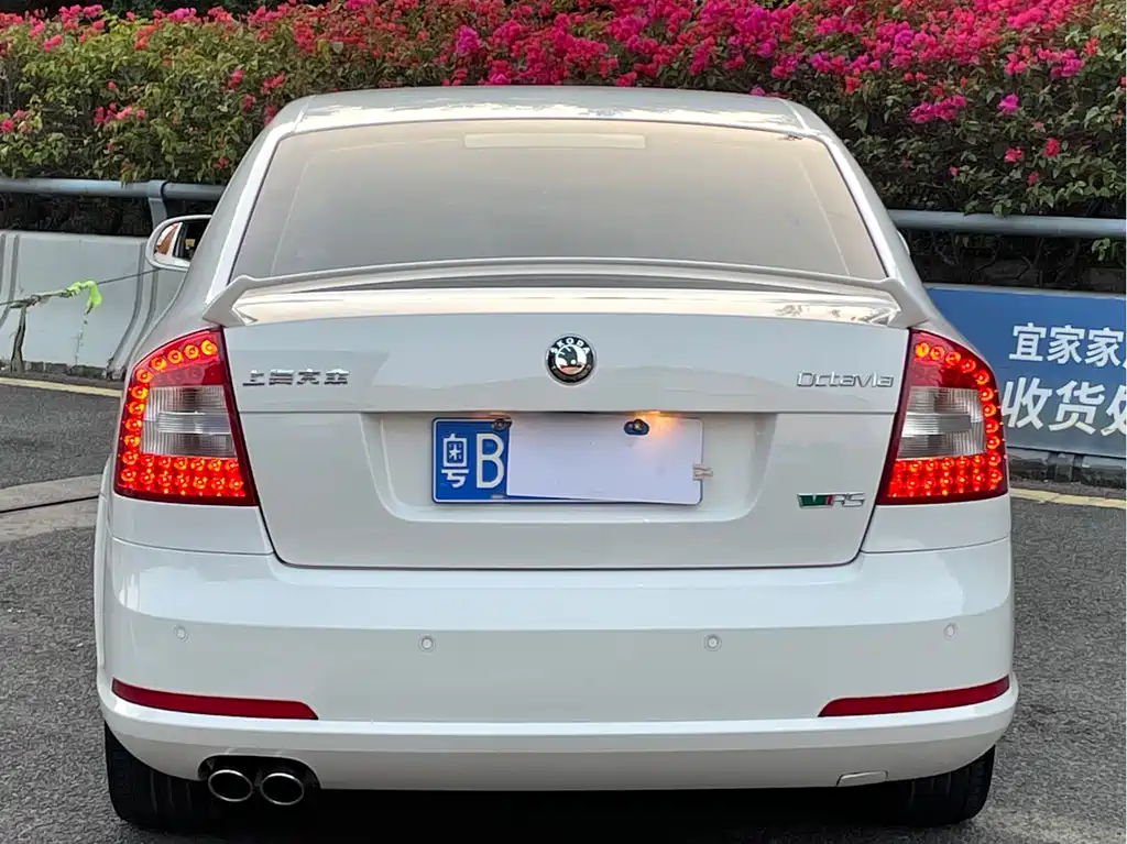 Skoda Octavia 2014 — фото 4