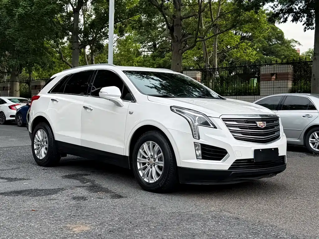 Cadillac XT5 2018 — фото 3