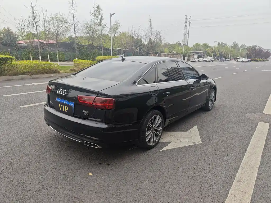Audi A6L 2010