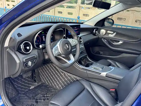 Mercedes-Benz C-Class 2020