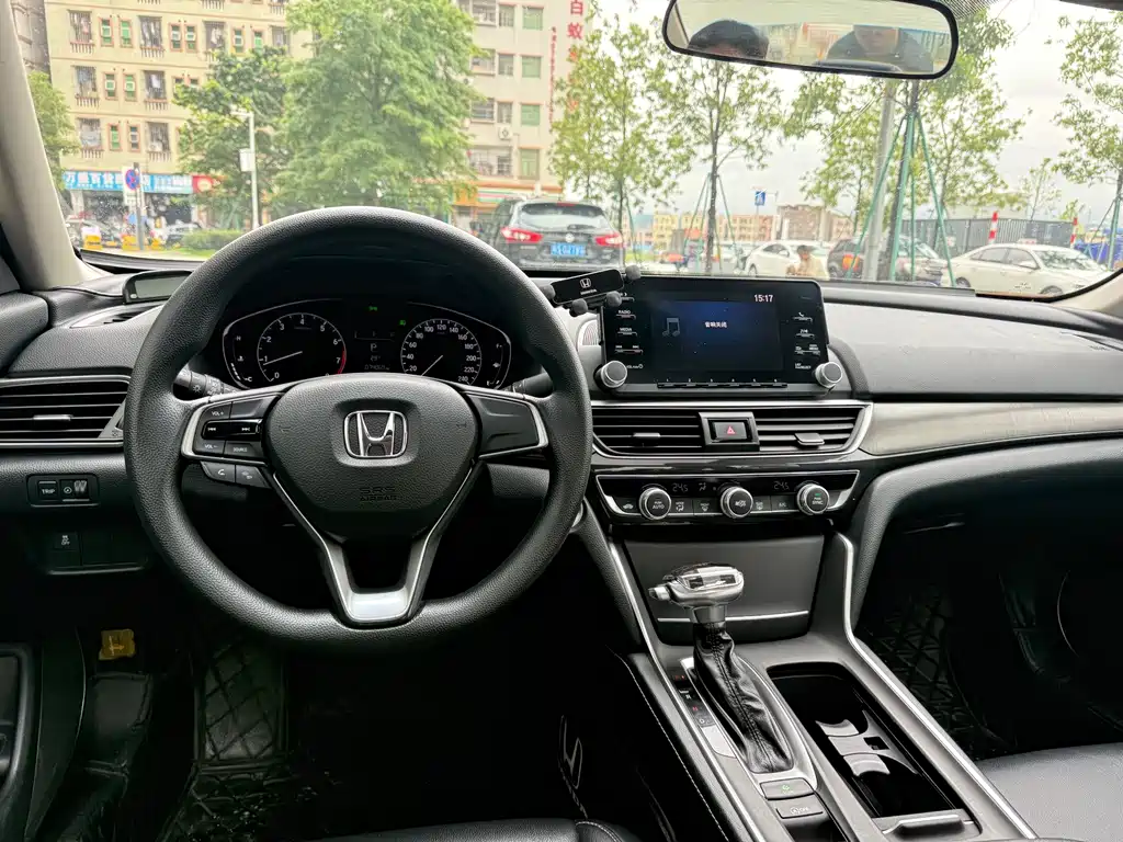 Honda Inspire 2019 — фото 9