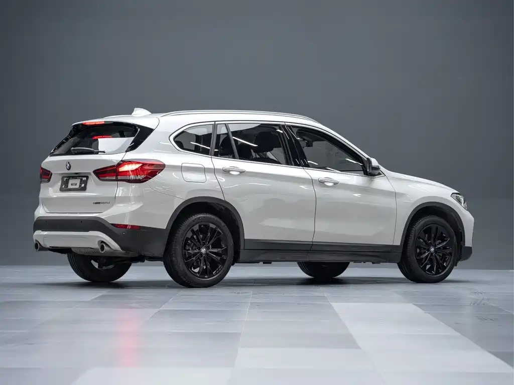 BMW X1 2022 — фото 9