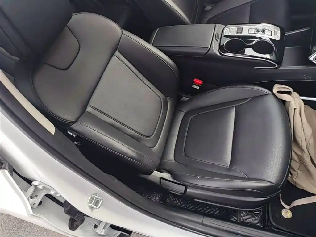 Hyundai Tucson 2023 — фото 25