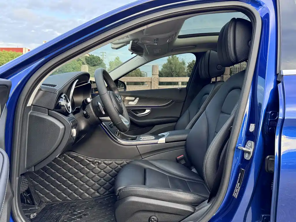 Mercedes-Benz C-Class 2020