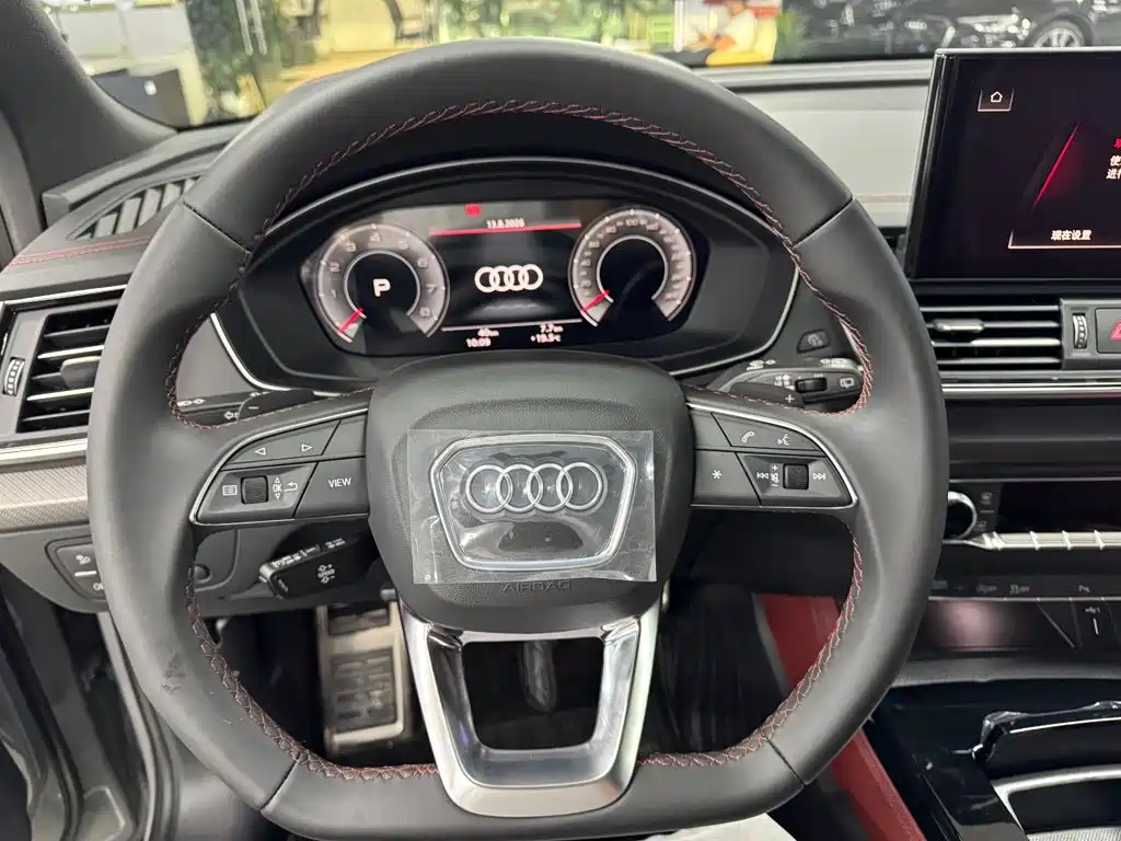 Audi Q5L 2026 — фото 17