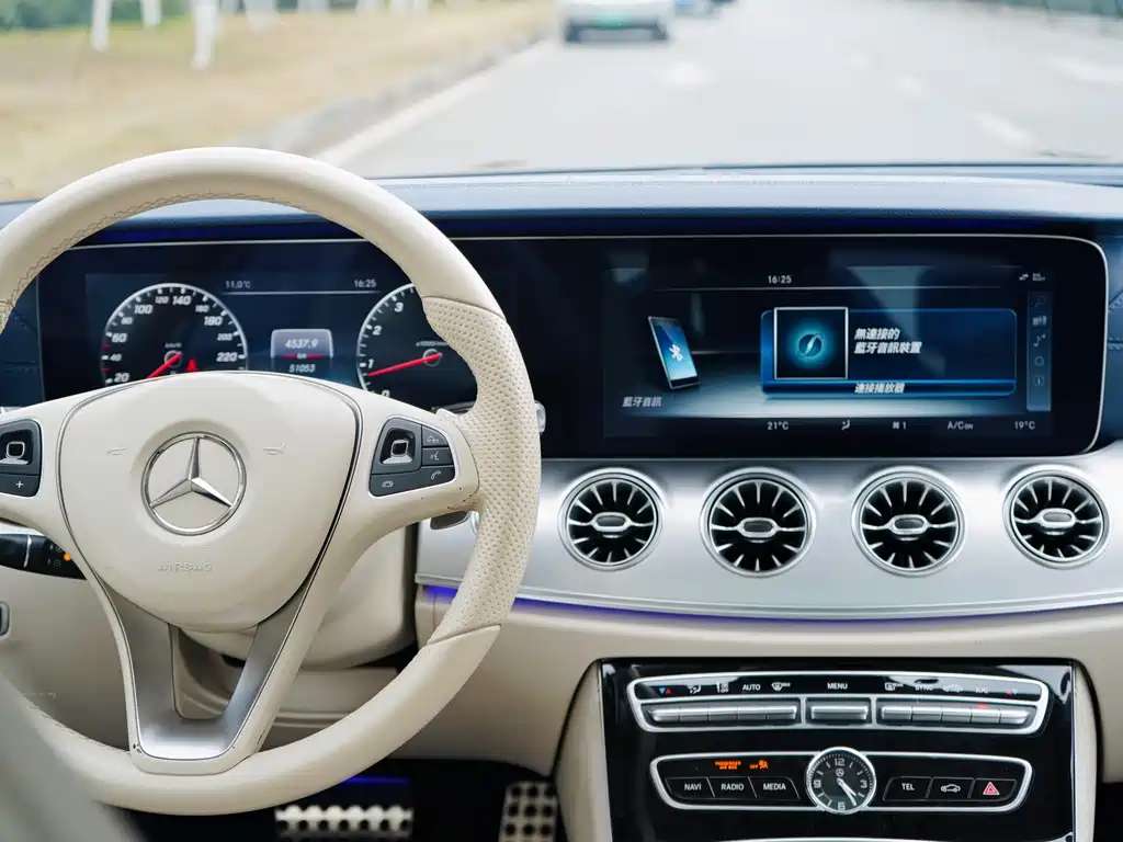 Mercedes-Benz E-Class 2018 — фото 15