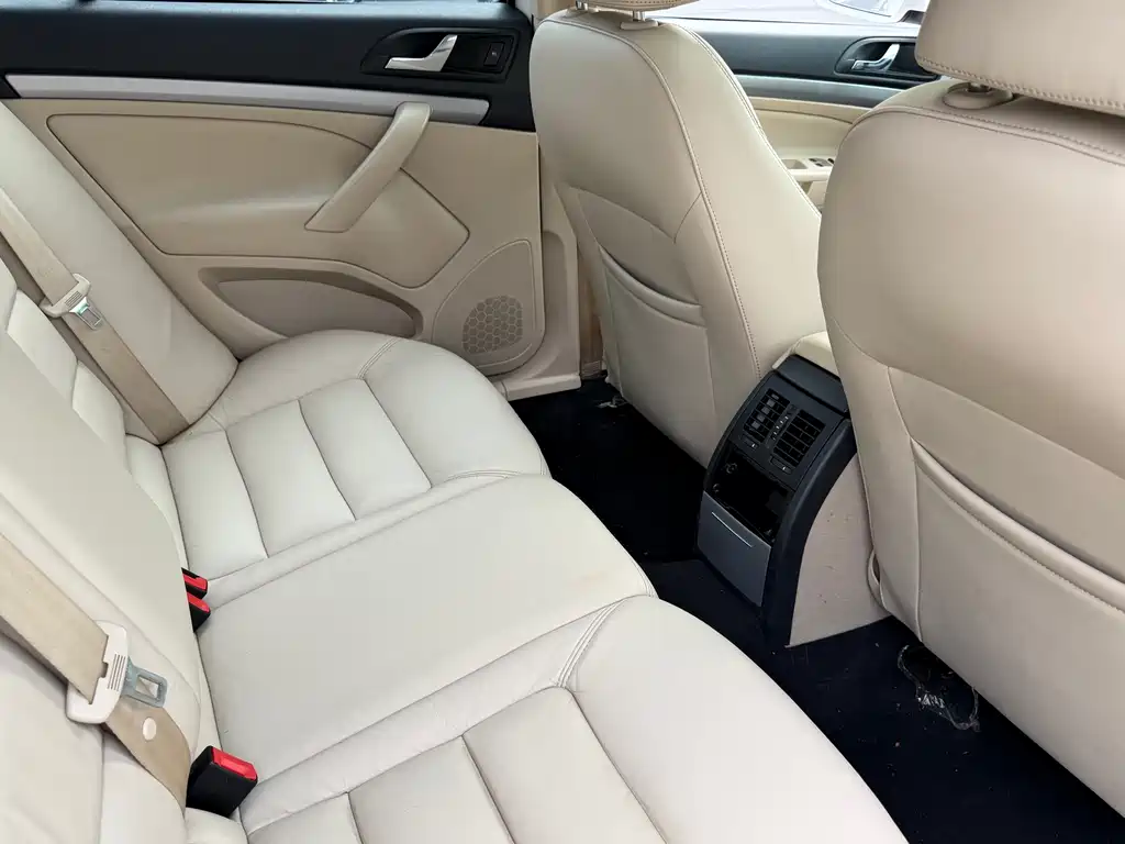 Skoda Octavia 2015 — фото 11