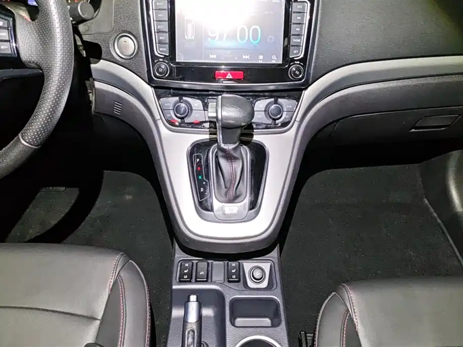Haval H6 2016 — фото 16