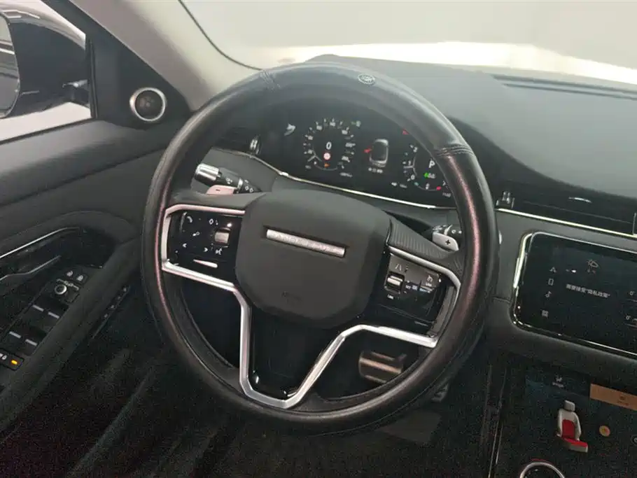 Land Rover Evoque 2023 — фото 14