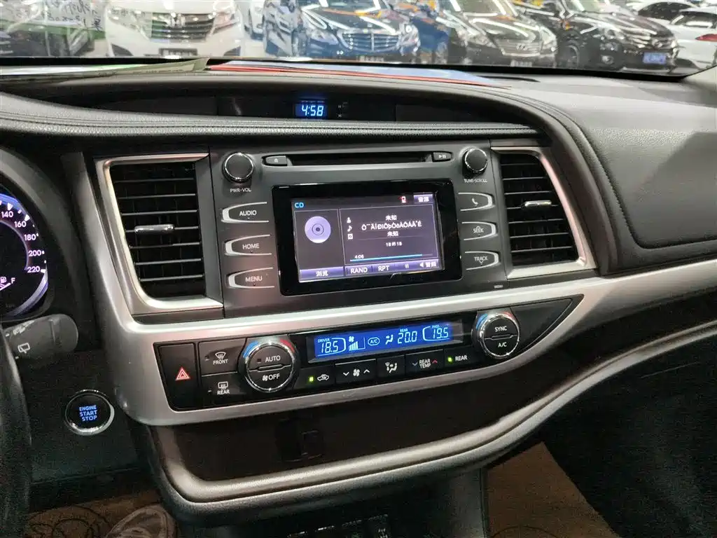 Toyota Highlander 2015 — фото 13