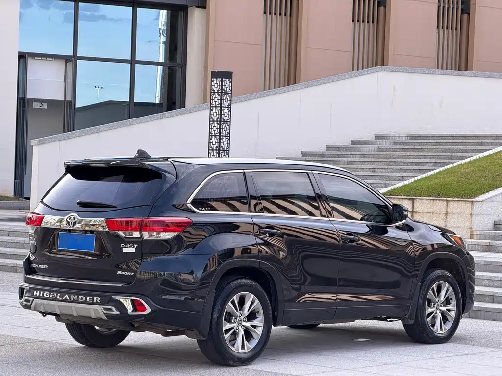 Toyota Highlander 2019