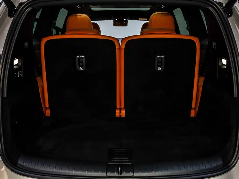 Li Auto i8 2025 — фото 6