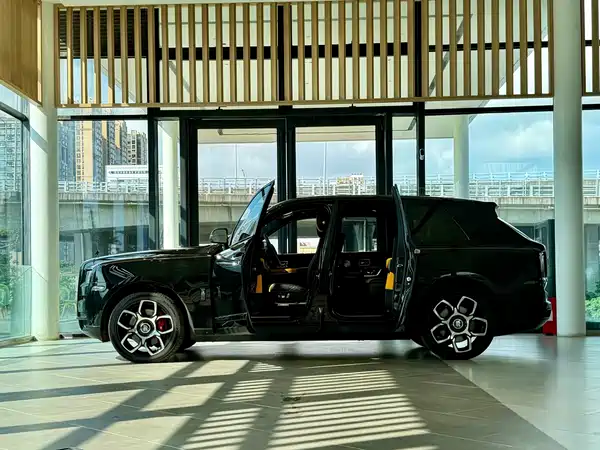Rolls-Royce Cullinan 2023