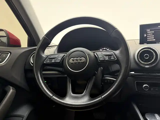 Audi A3 2019 — фото 12