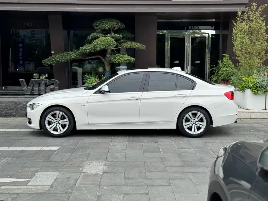 BMW 3 Series 2015 — фото 2