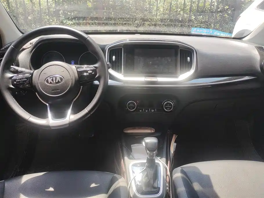 Kia KX1 2020 — фото 12