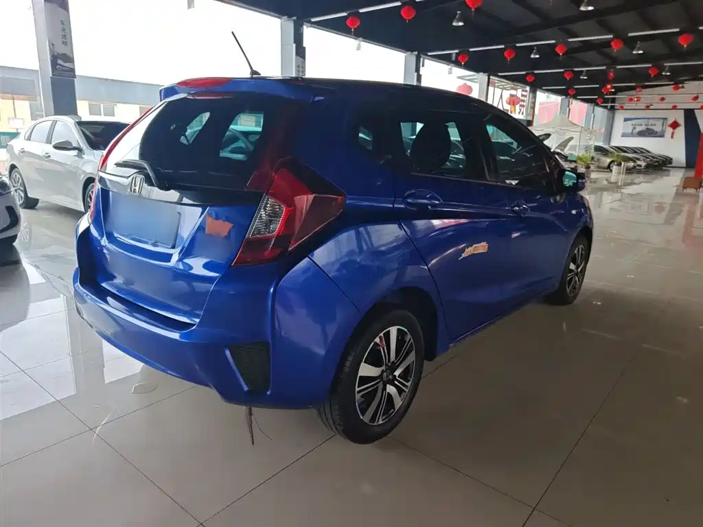 Honda Fit 2017 — фото 5