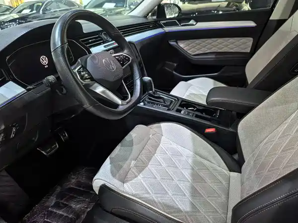 Volkswagen Magotan 2024
