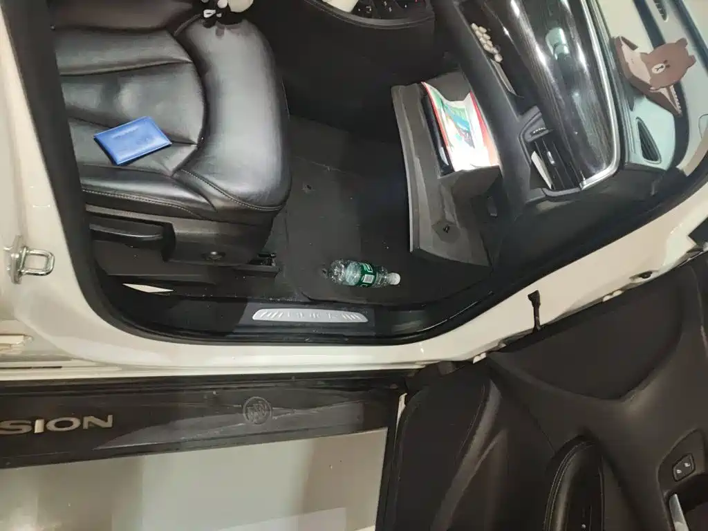Buick Envision Plus 2018 — фото 19