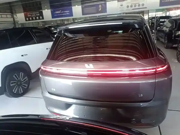 Li Auto L8 2023