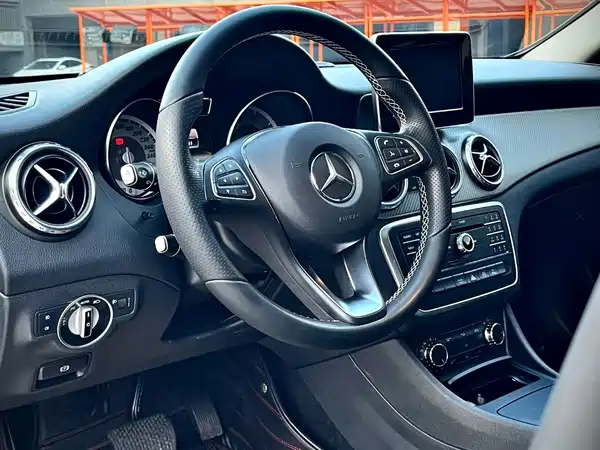 Mercedes-Benz GLA 2017