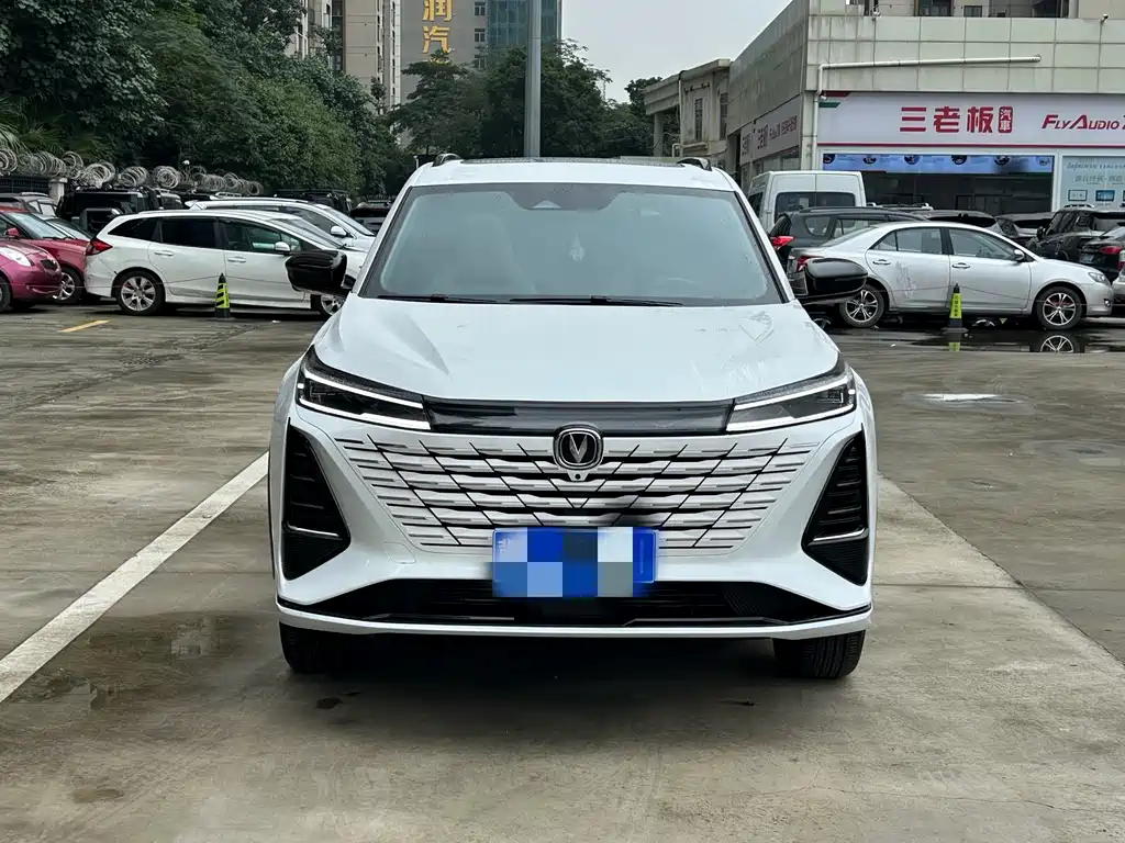 Changan CS75 PLUS 2025 — фото 2