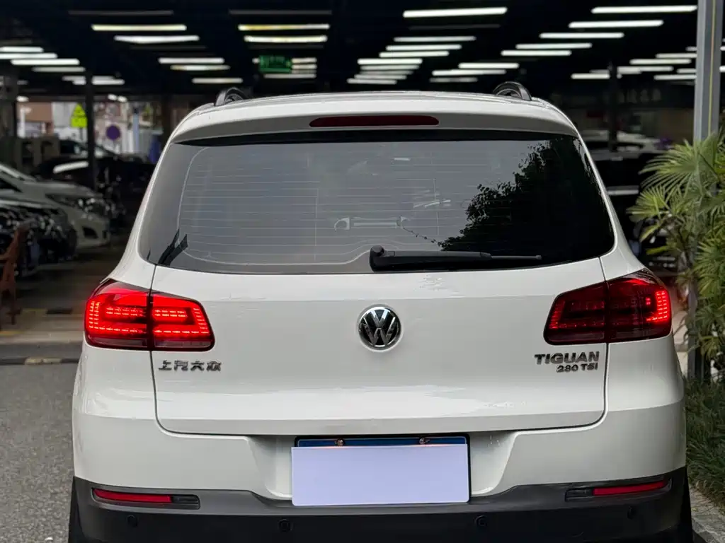 Volkswagen Tiguan 2017 — фото 15