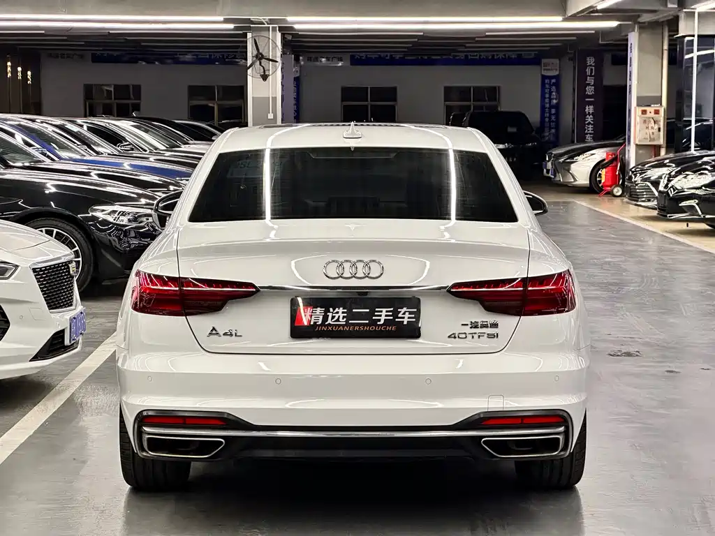 Audi A4L 2021 — фото 6