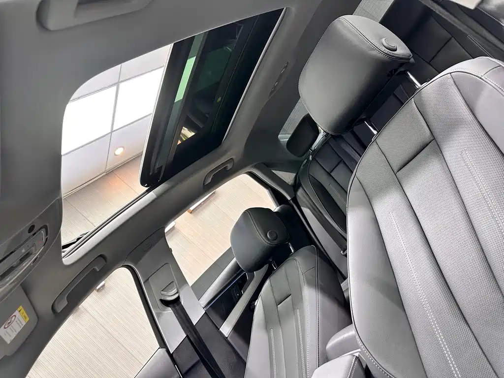 Audi A4L 2021 — фото 15