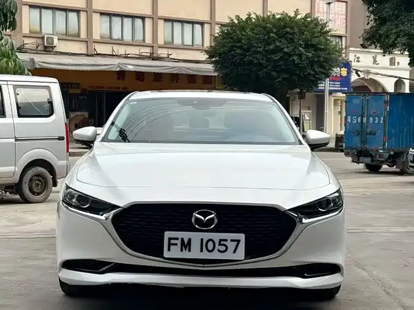 Mazda 3 Axela 2021