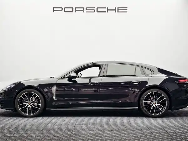 Porsche Panamera 2024