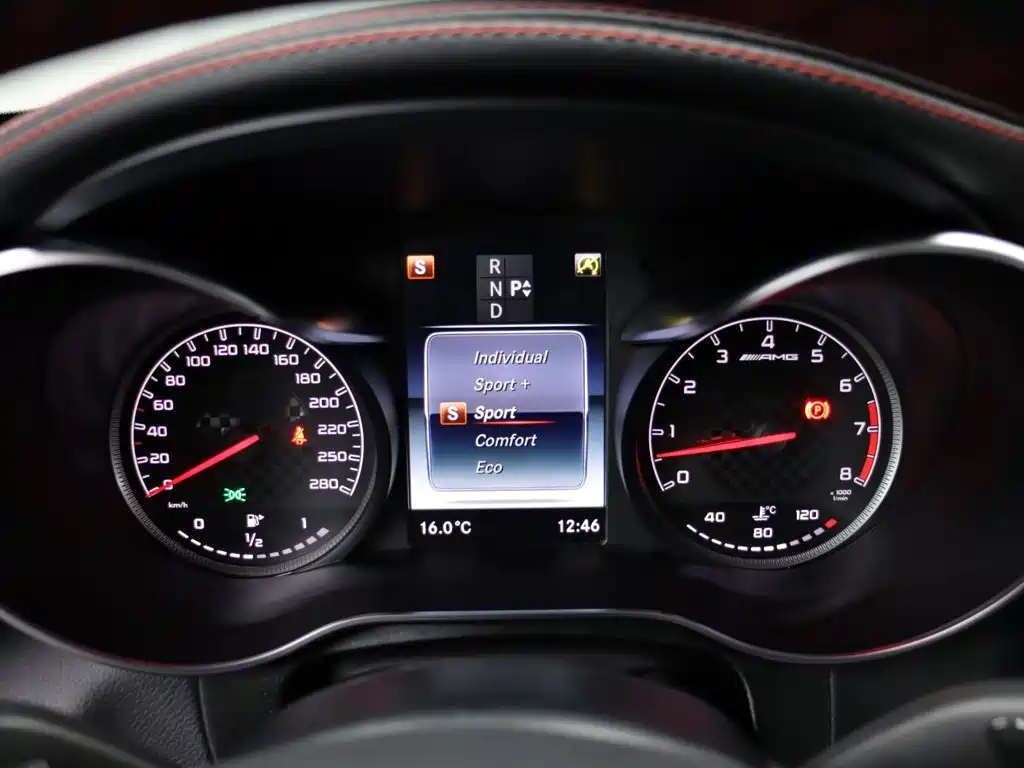 Mercedes-Benz GLC AMG 2019 — фото 12
