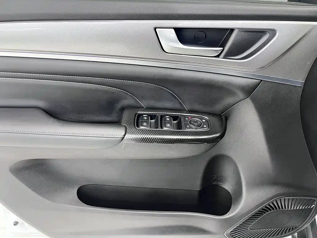 Haval M6 2023 — фото 15