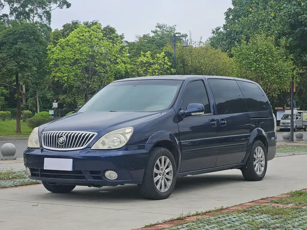 Buick GL8 2011