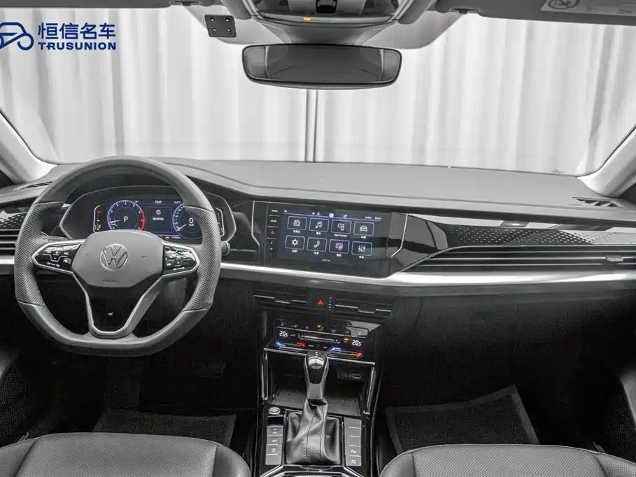 Volkswagen Passat 2023 — фото 13