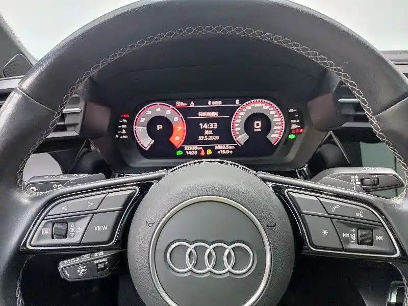 Audi A3 2023 — фото 11