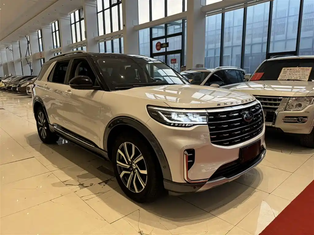 Ford Explorer 2023 — фото 6