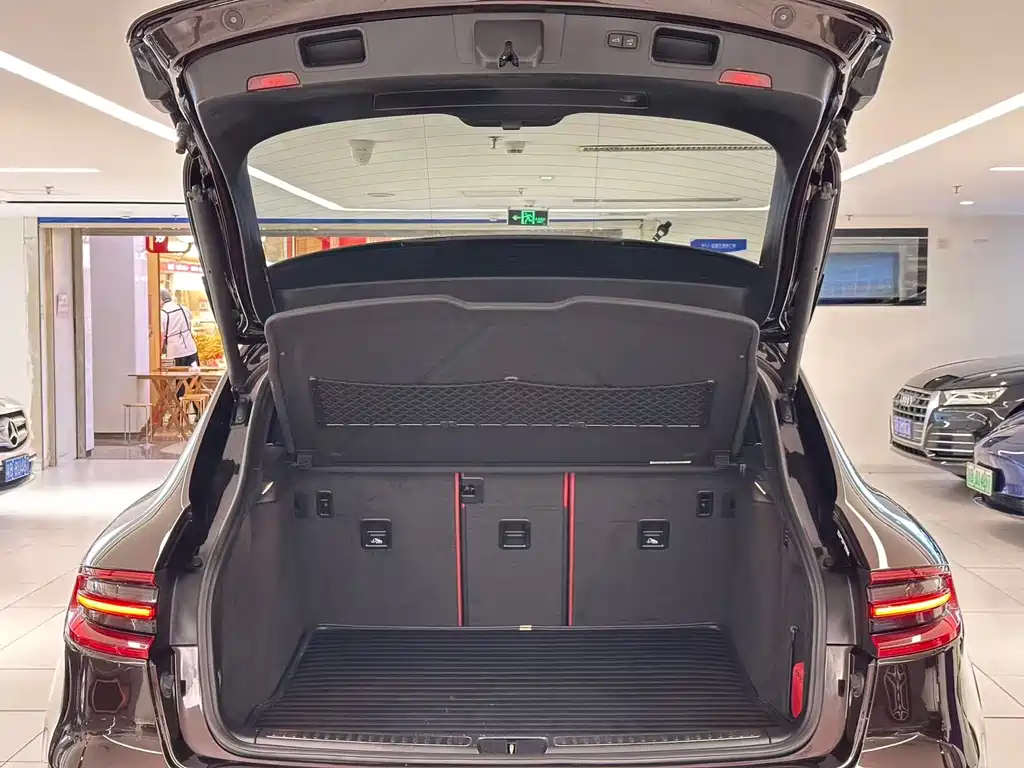 Porsche Macan 2018 — фото 8