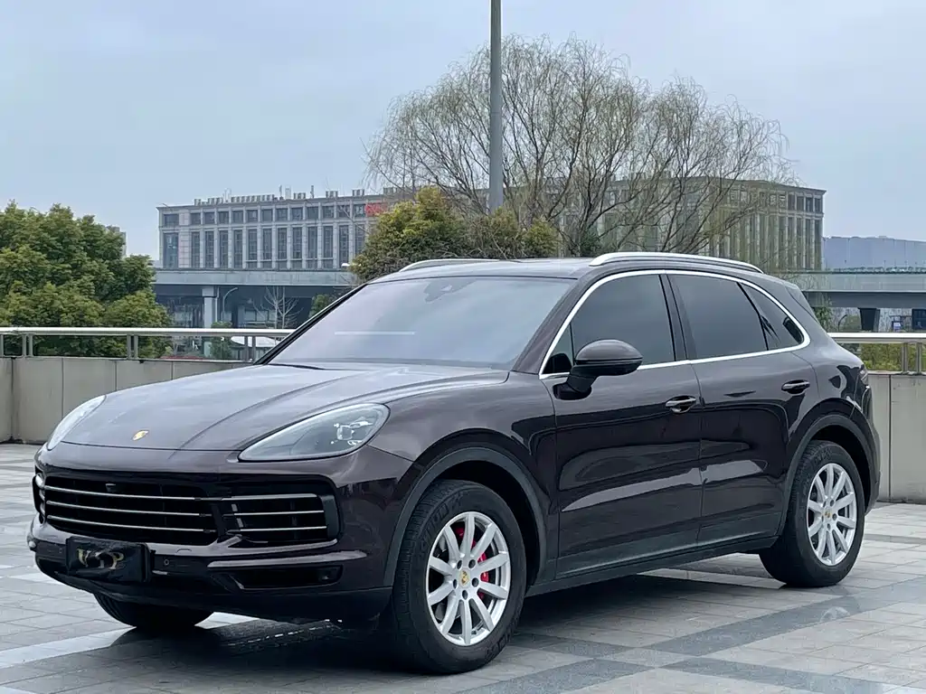 Porsche Cayenne 2018 — фото 1