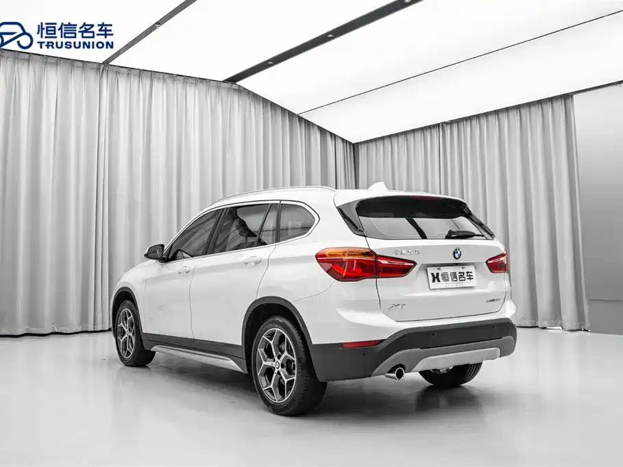 BMW X1 2019 — фото 7