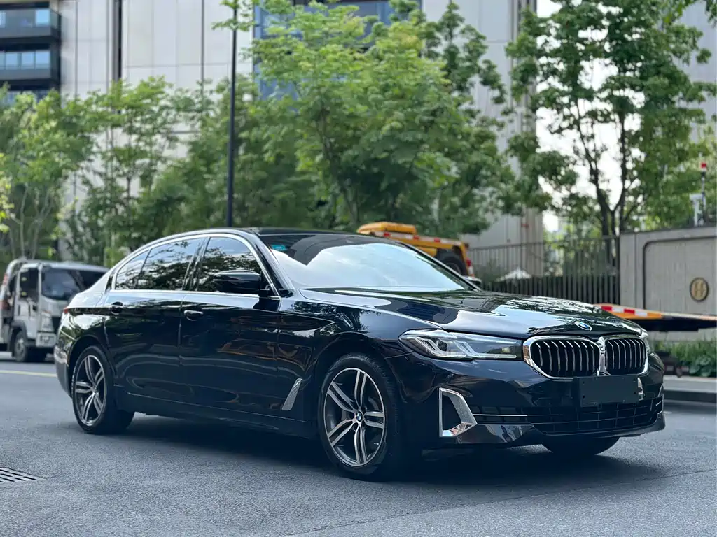 BMW 5 Series 2022