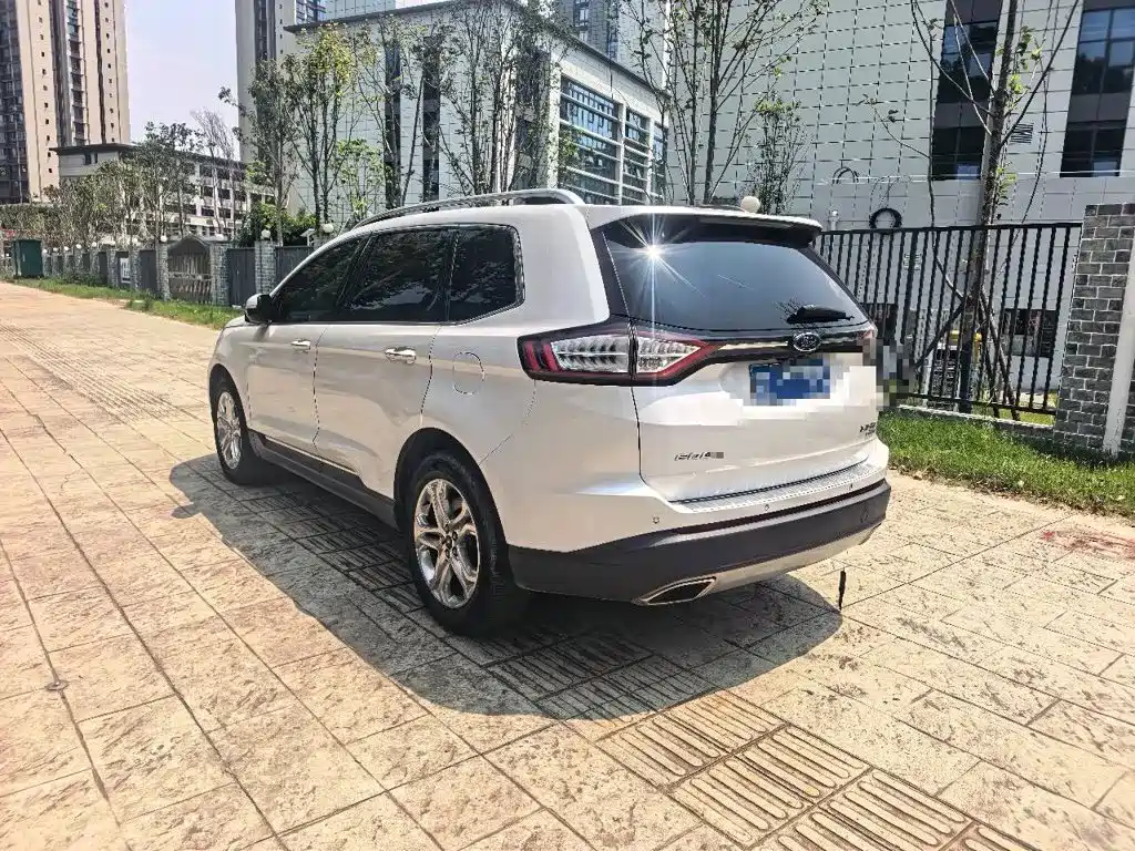 Ford Edge 2015 — фото 3