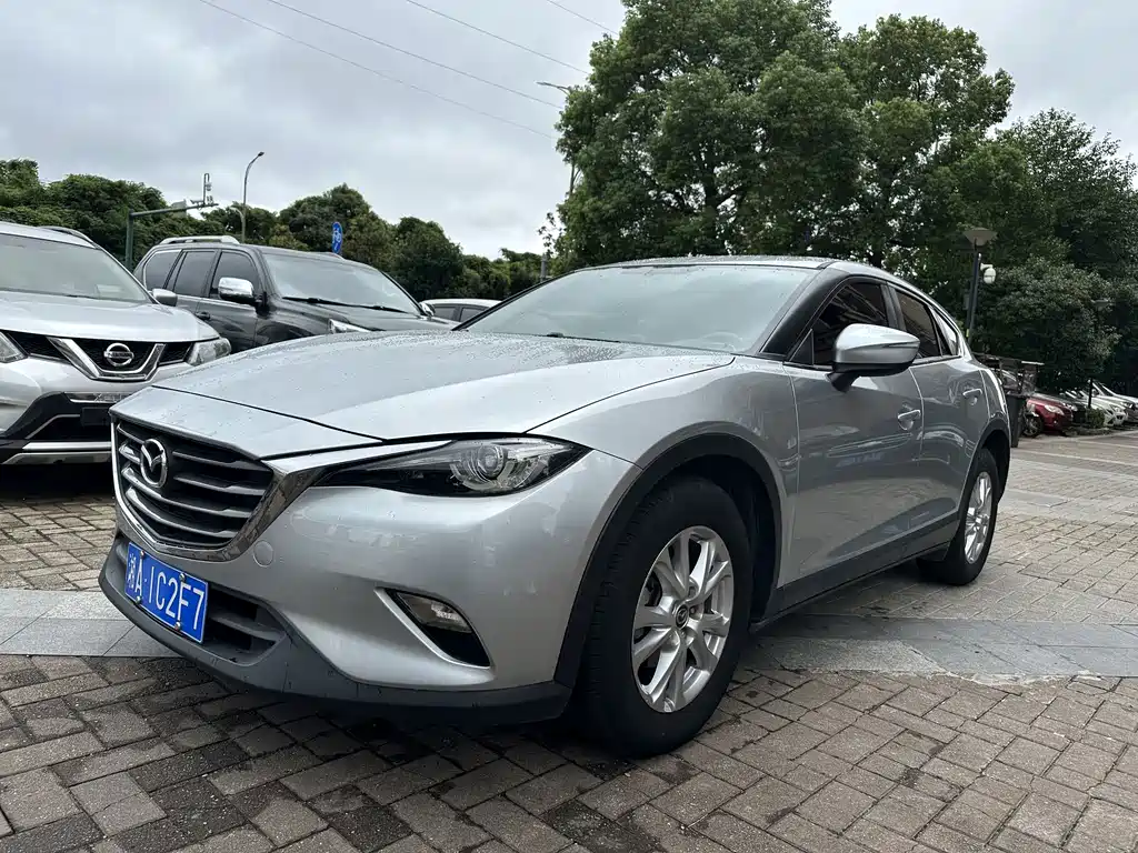 Mazda CX-4 2018 — фото 1