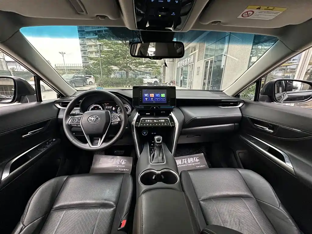 Toyota Harrier 2023 — фото 5