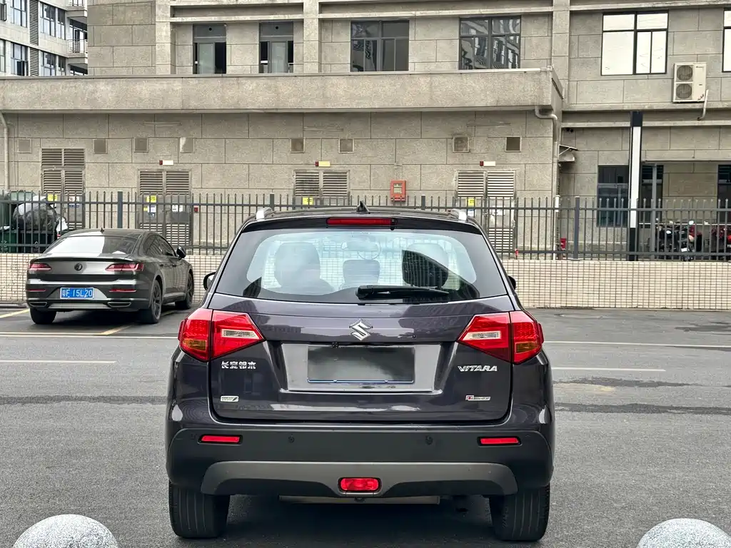 Suzuki Vitara 2016 — фото 14