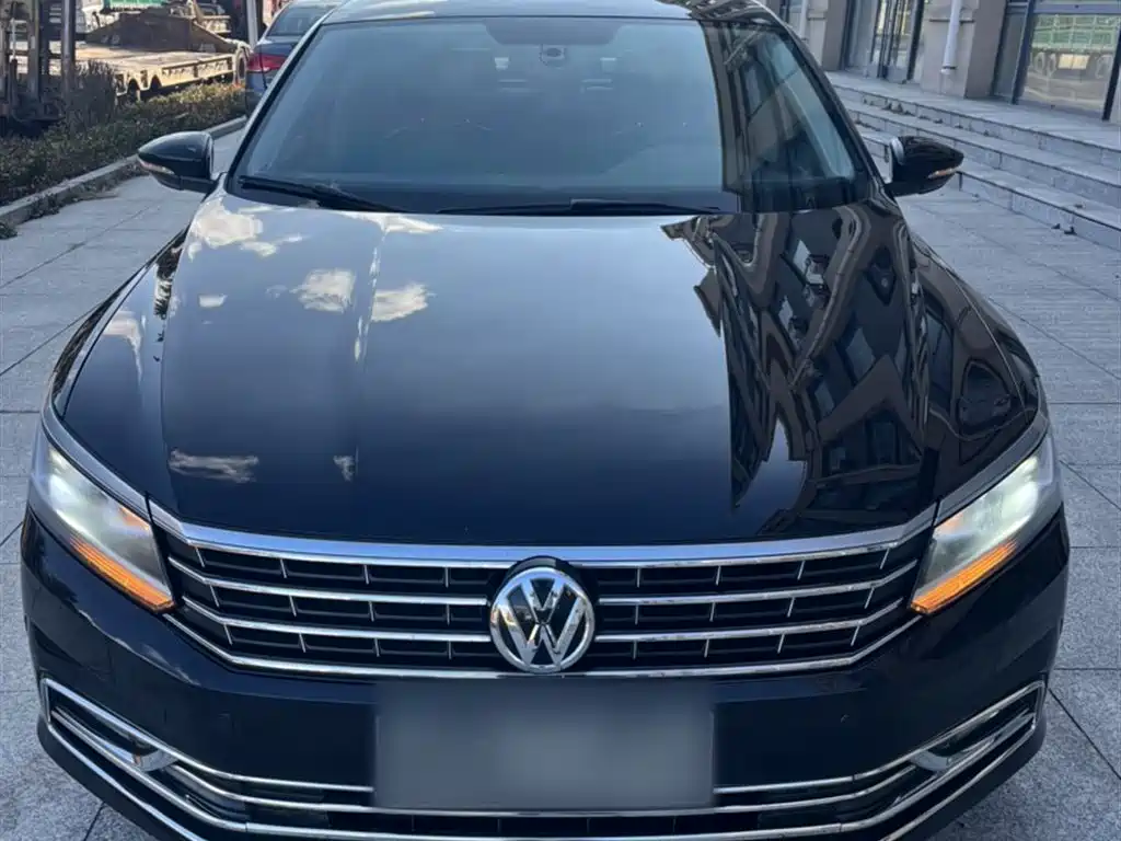 Volkswagen Passat 2017 — фото 12