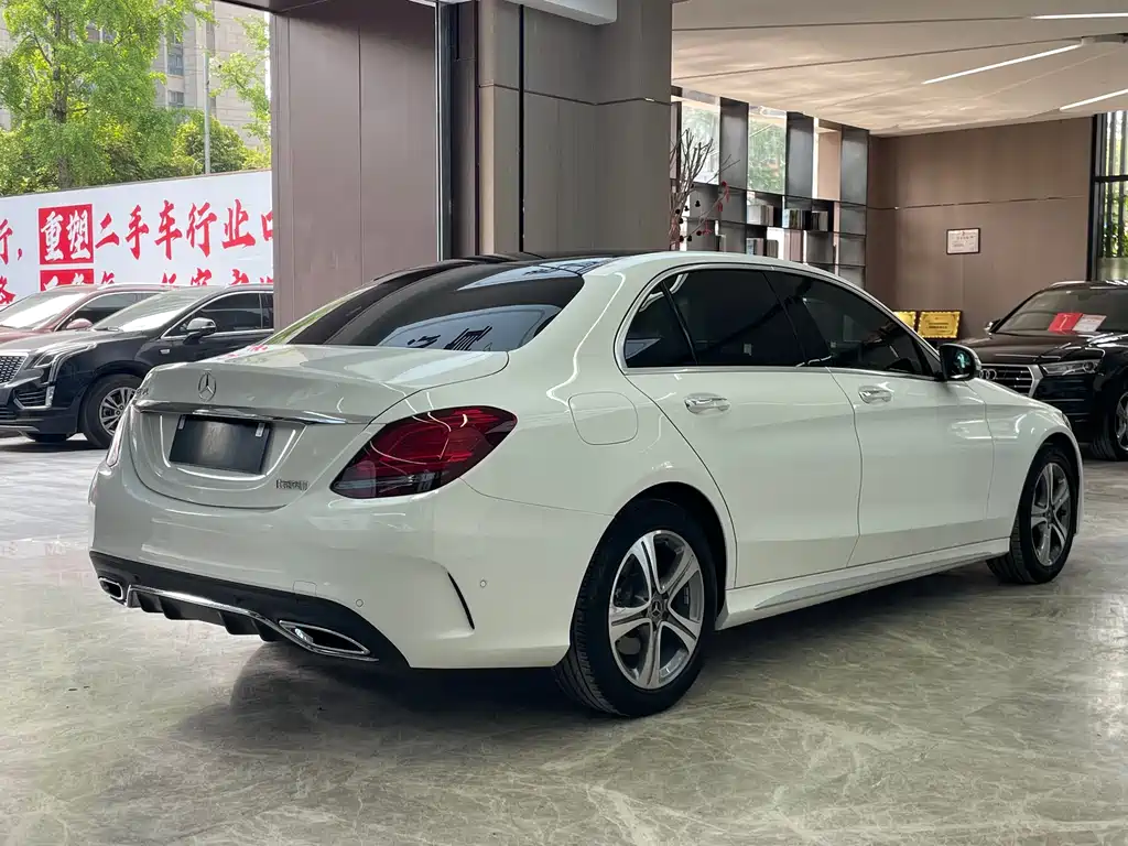 Mercedes-Benz C-Class 2020